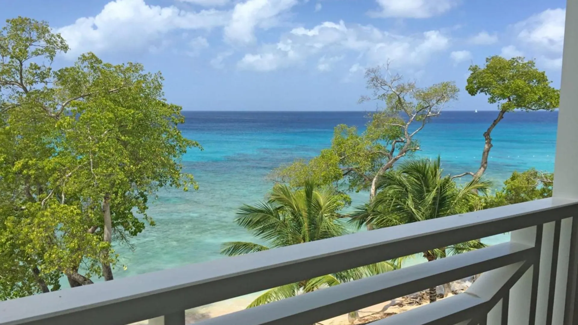 Waterside 402 By Blue Sky Luxury location
